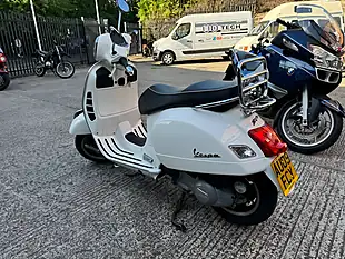 Used 2009 Piaggio Vespa Gts Super White - Interior and Exterior details 3