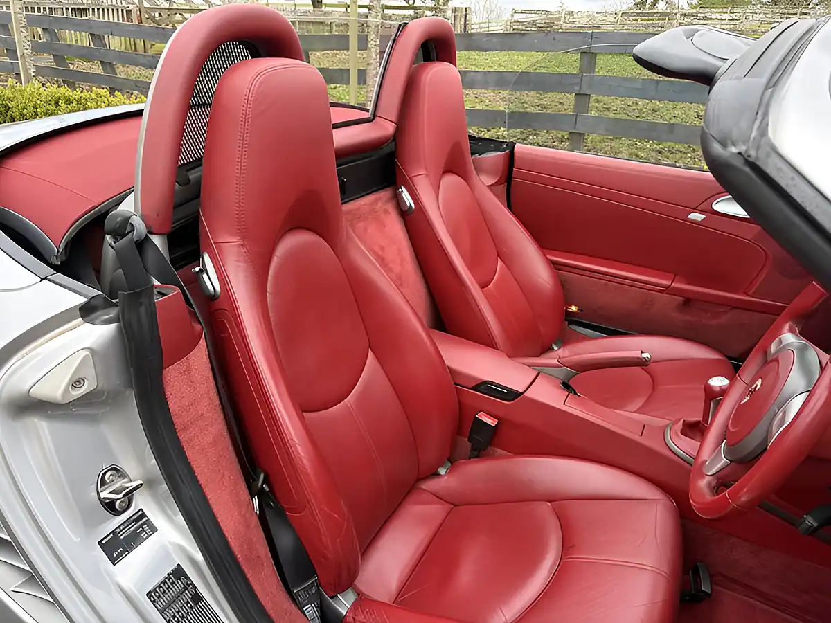Used 2009 Porsche Boxster Gen2 Arctic Silver - Interior and Exterior details 15