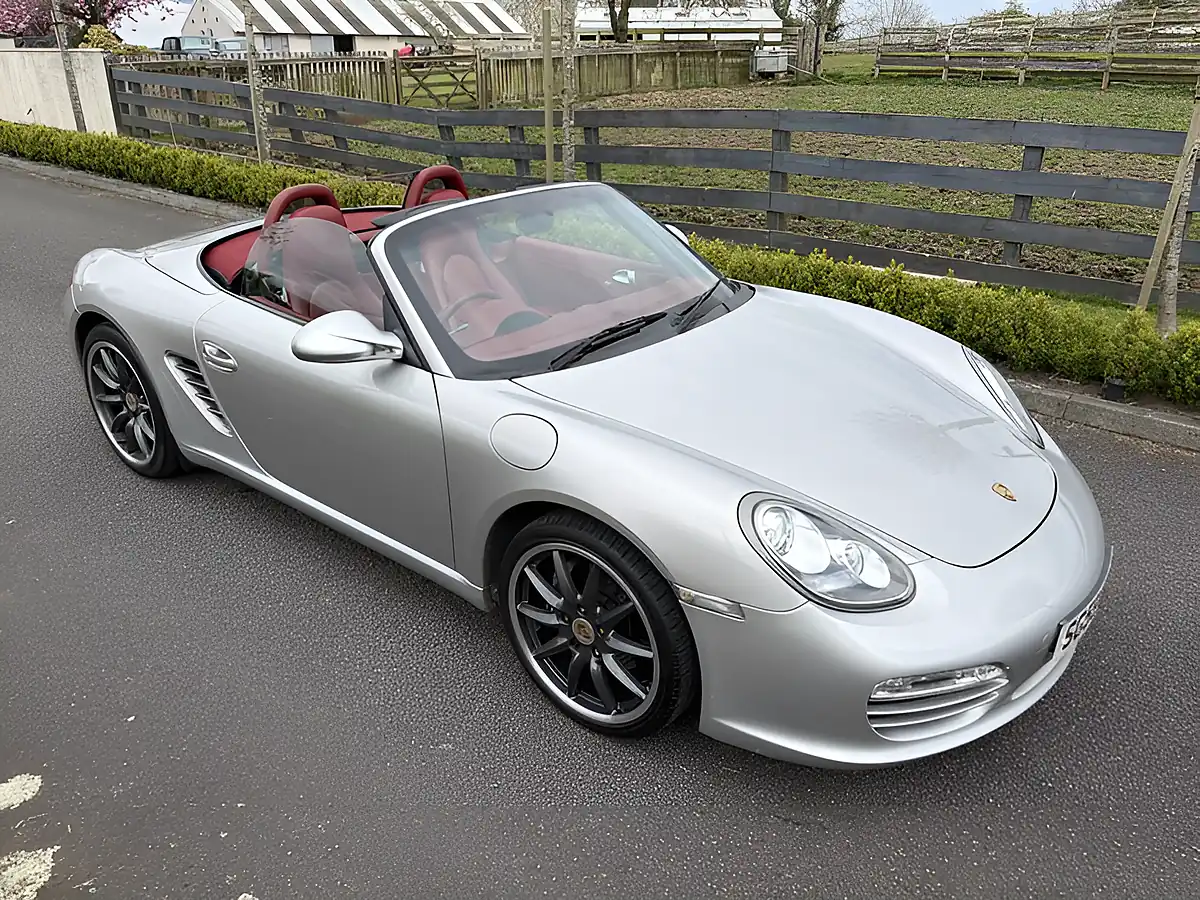 Used 2009 Porsche Boxster Gen2 Arctic Silver - Interior and Exterior details 4