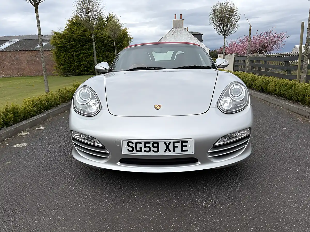 Used 2009 Porsche Boxster Gen2 Arctic Silver - Interior and Exterior details 5