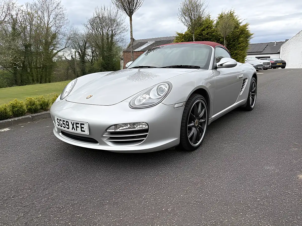 Used 2009 Porsche Boxster Gen2 Arctic Silver - Interior and Exterior details 7
