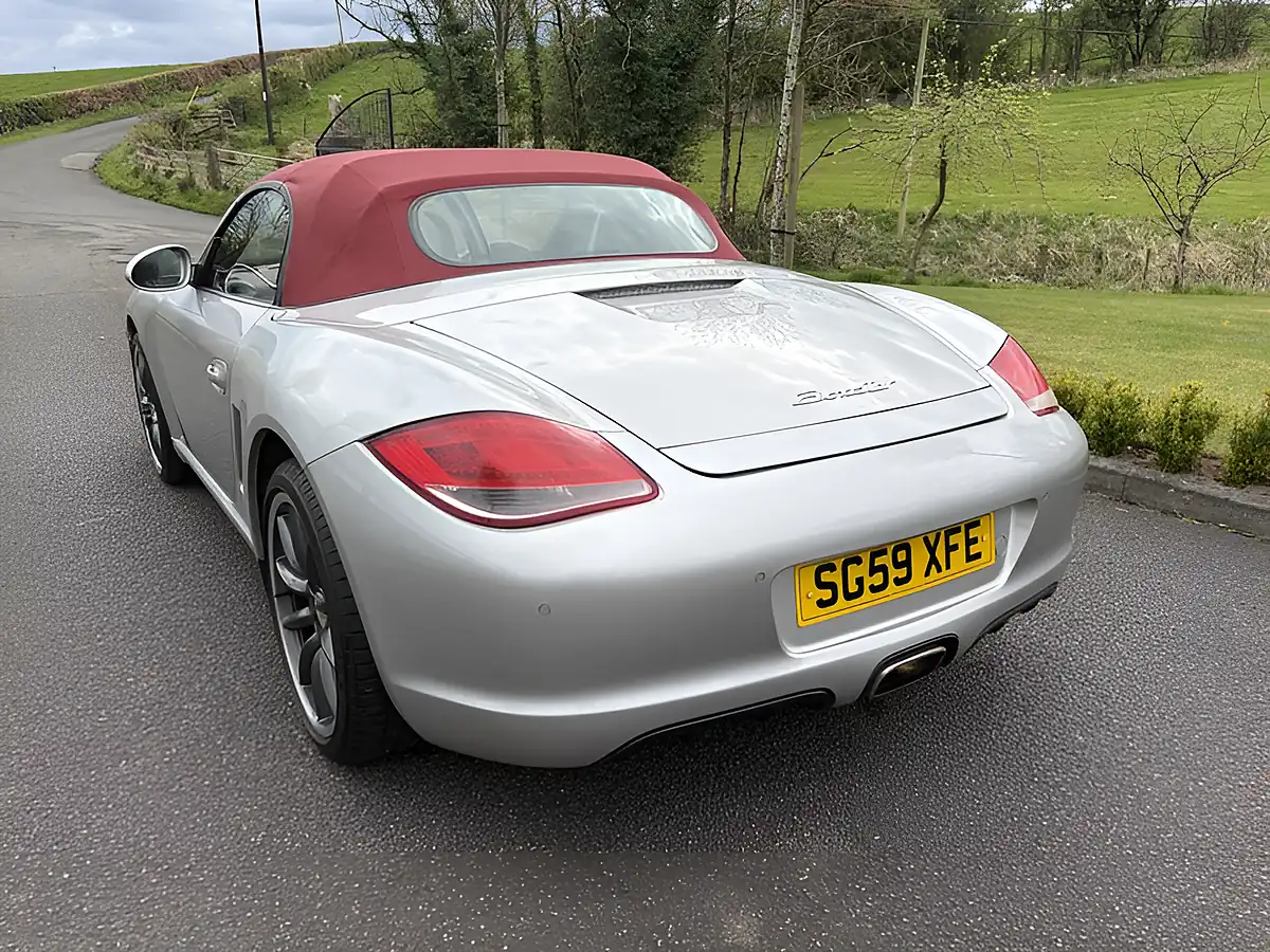 Used 2009 Porsche Boxster Gen2 Arctic Silver - Interior and Exterior details 9