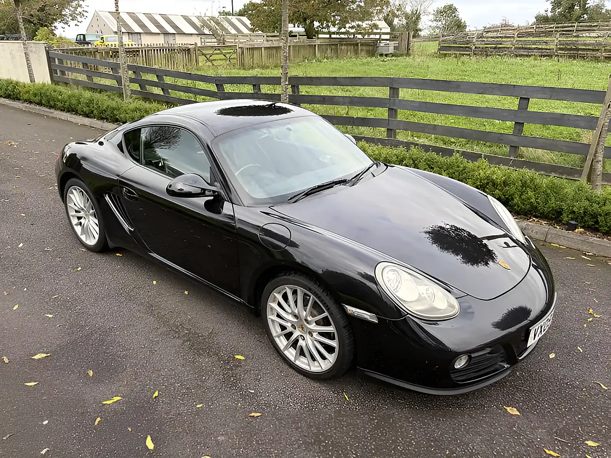 Used 2009 Porsche Cayman Gen2 Black - Interior and Exterior details 4