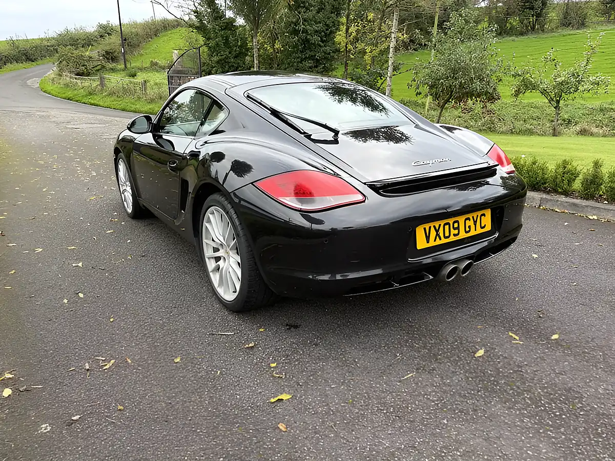 Used 2009 Porsche Cayman Gen2 Black - Interior and Exterior details 9
