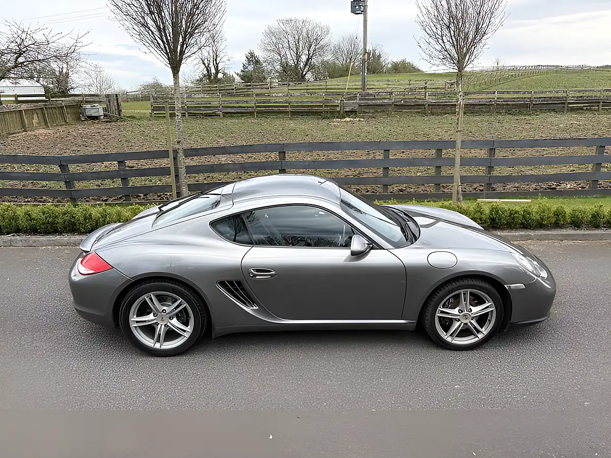 Used 2009 Porsche Cayman Gen2 Meteor Grey - Interior and Exterior details 2