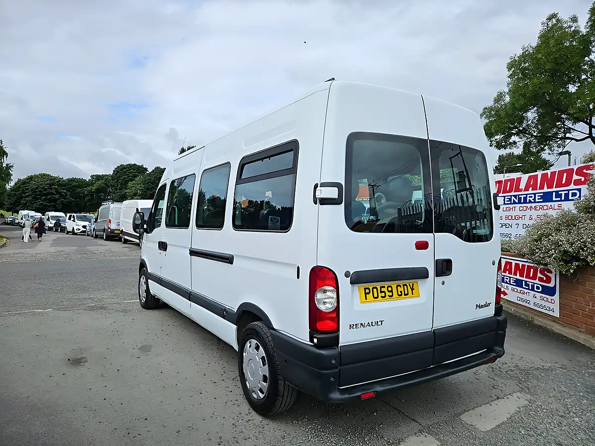 Used 2009 Renault Master LM39 Minibus L3 H2 White - Interior and Exterior details 6