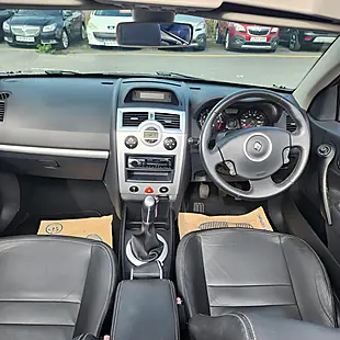 Used 2009 Renault Megane Leather Black - Interior and Exterior details 10
