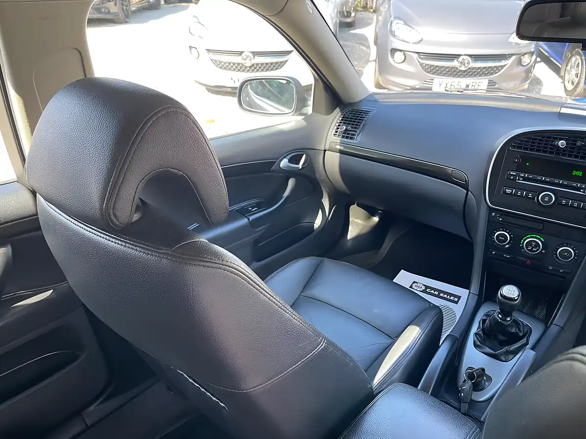 Used 2009 Saab 9-3 Turbo Edition Sportwagon Grey - Interior and Exterior details 3