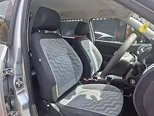 Used 2009 Skoda Fabia Silver - Interior and Exterior details 11