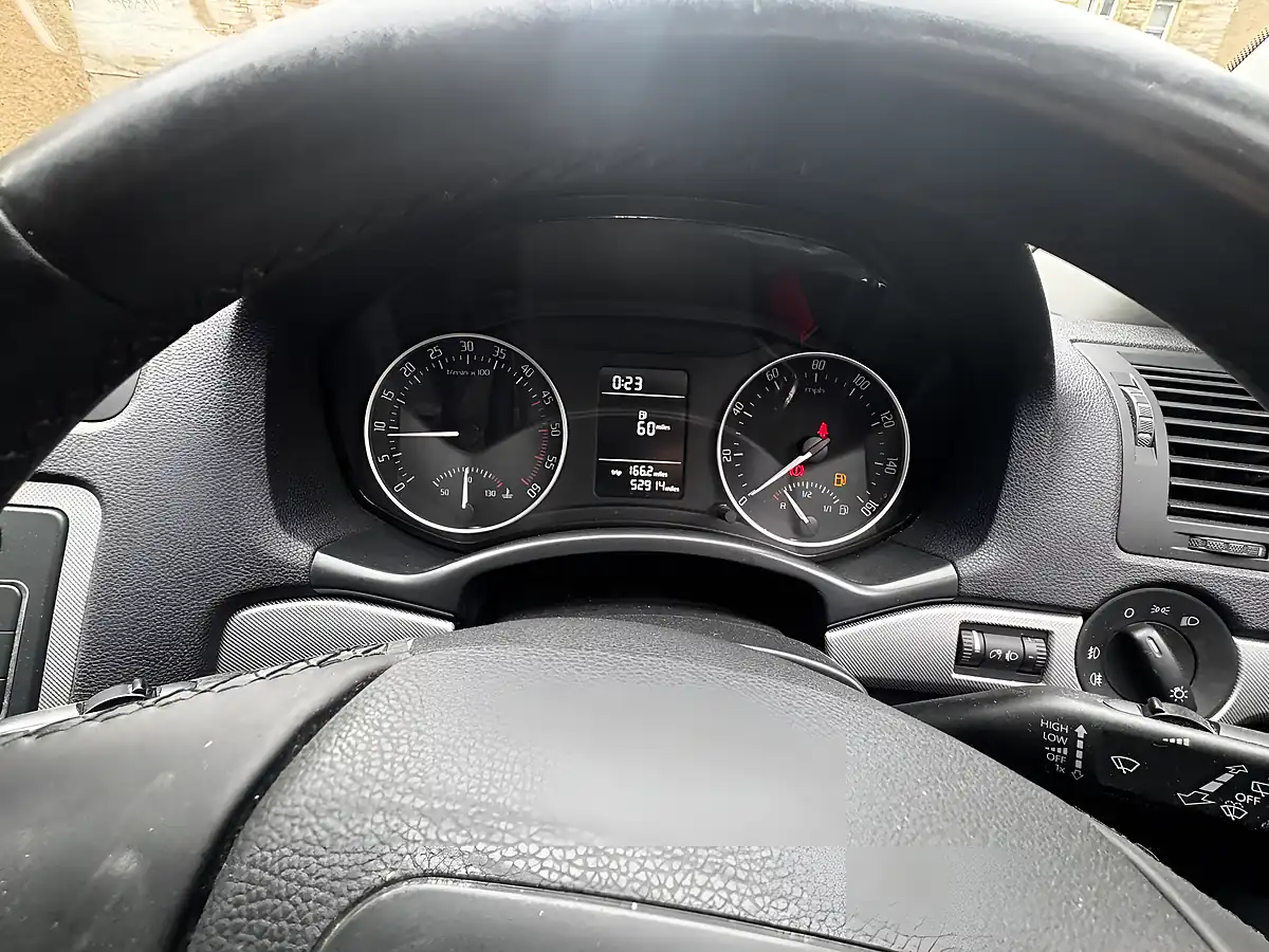Used 2009 Skoda Octavia Elegance Beige - Interior and Exterior details 8