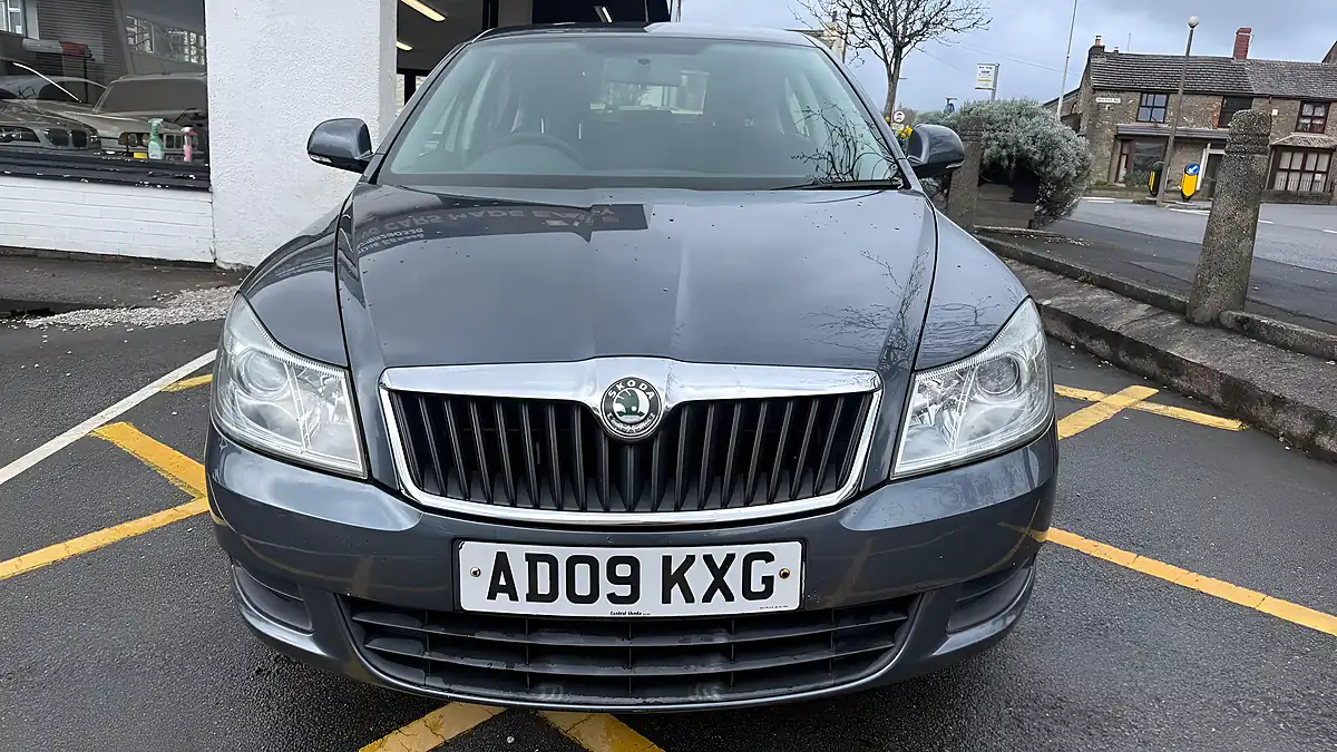 Used 2009 Skoda Octavia Se Grey - Interior and Exterior details 2