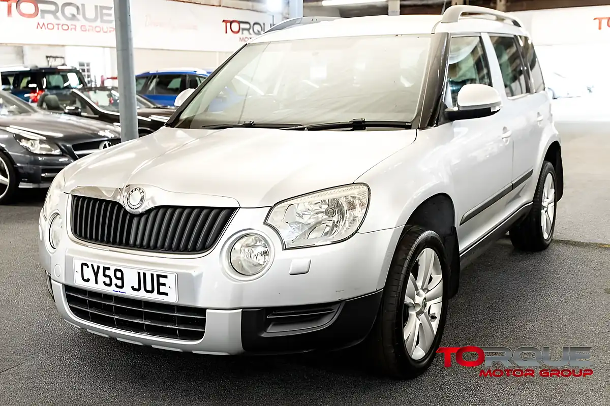 Used 2009 Skoda Yeti Se Silver - Interior and Exterior details 11