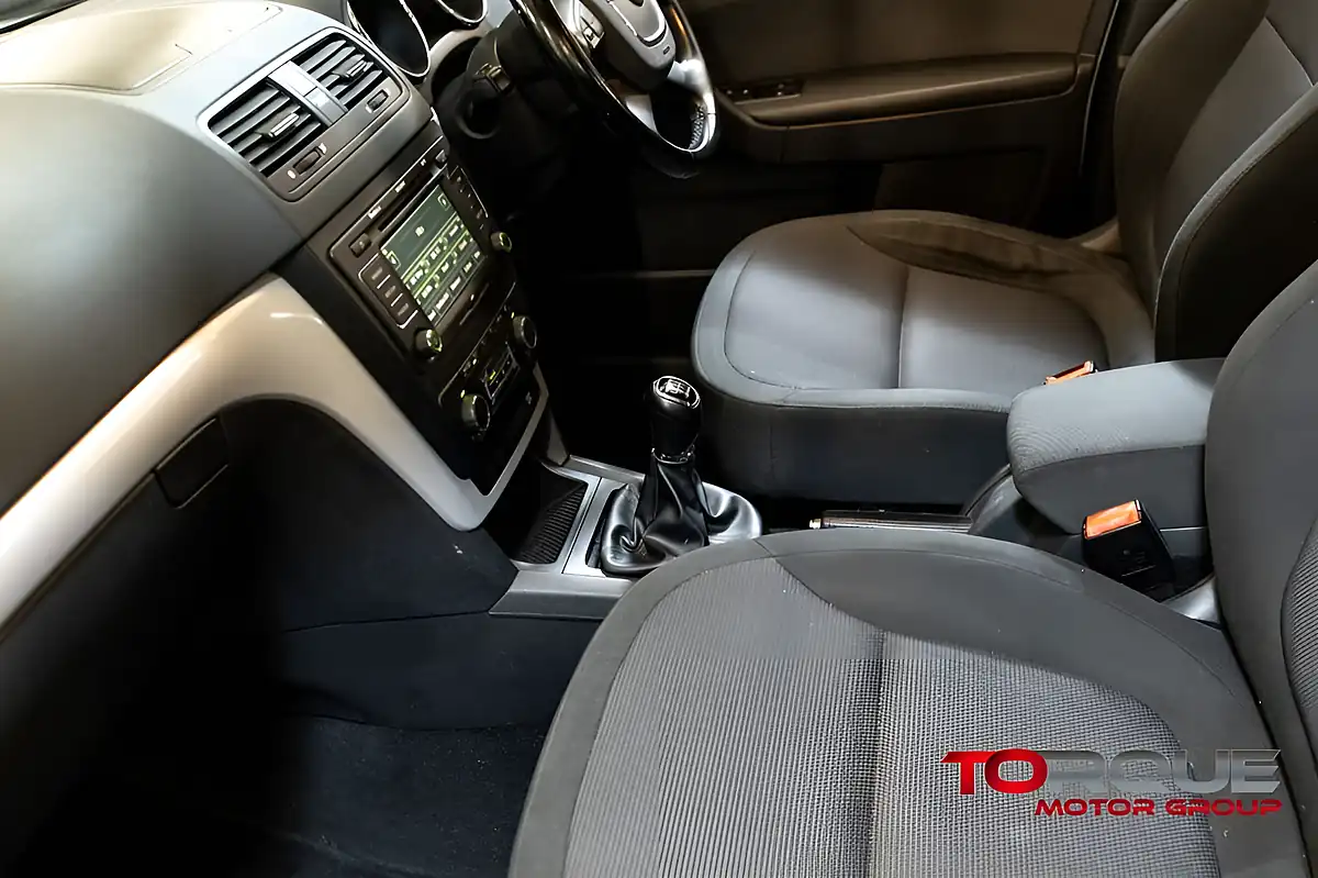 Used 2009 Skoda Yeti Se Silver - Interior and Exterior details 19