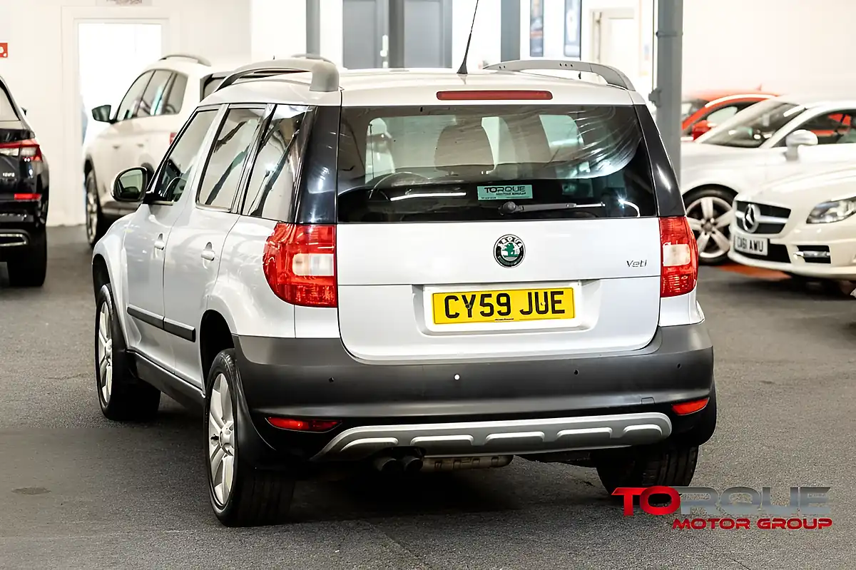 Used 2009 Skoda Yeti Se Silver - Interior and Exterior details 4