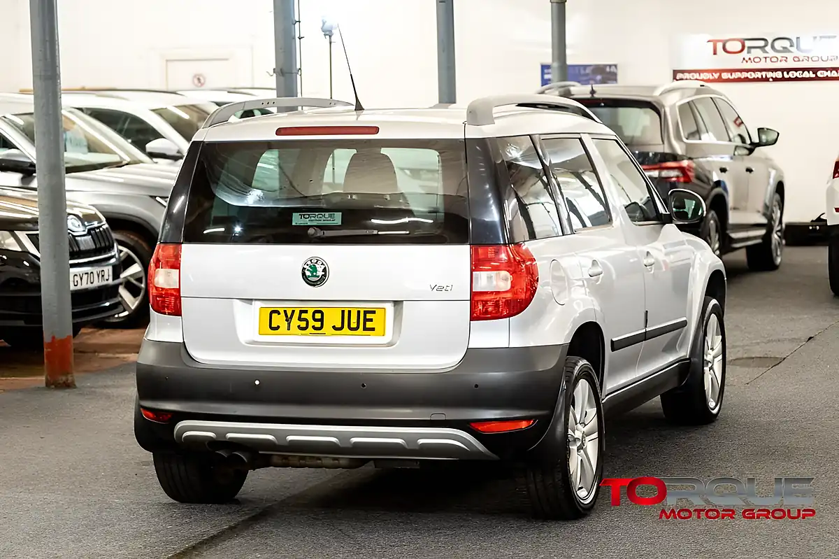 Used 2009 Skoda Yeti Se Silver - Interior and Exterior details 7