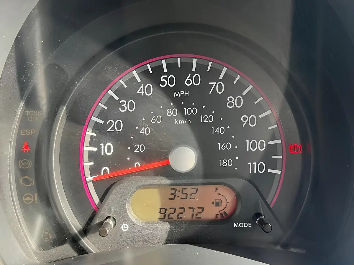 Used 2009 Suzuki Alto SZ3 Red - Interior and Exterior details 17
