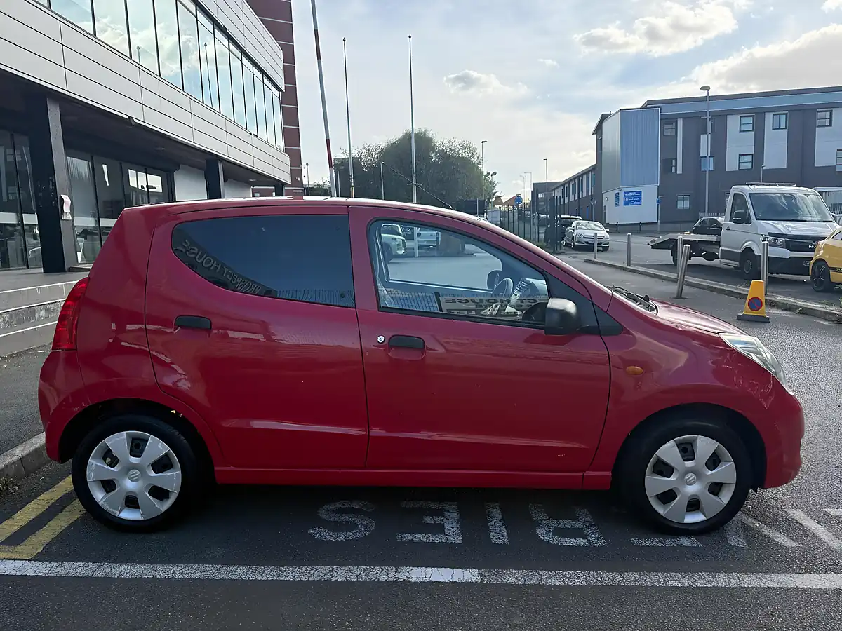 Used 2009 Suzuki Alto SZ3 Red - Interior and Exterior details 7