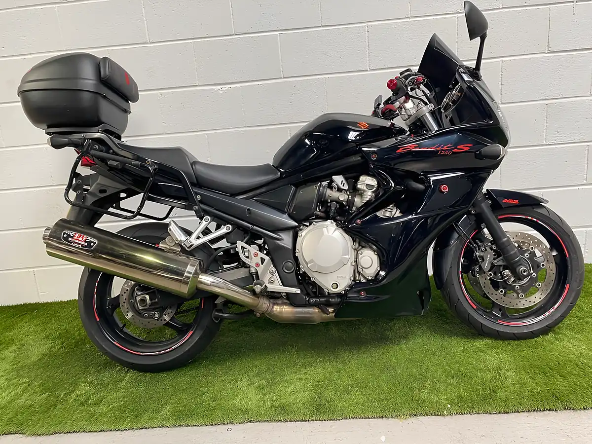 Used 2009 Suzuki Bandit S Black - Front View