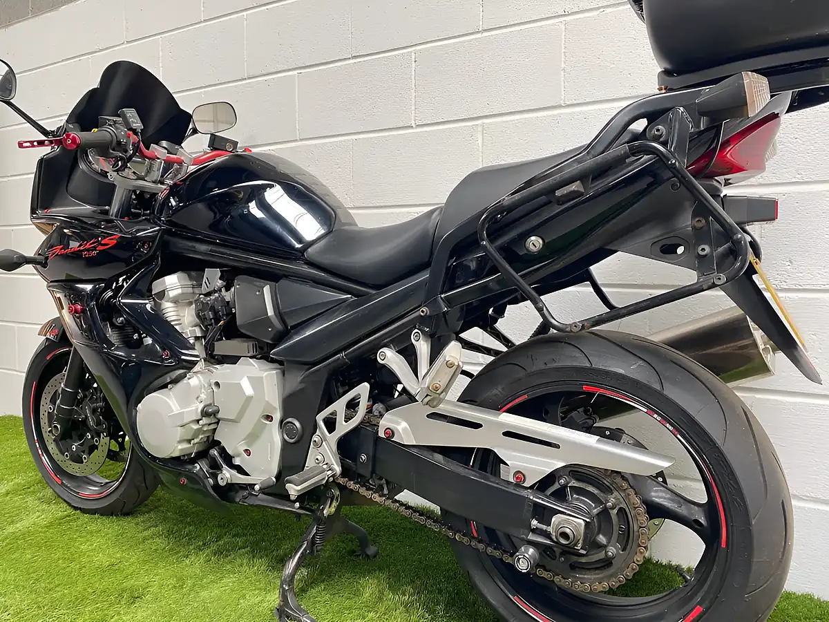 Used 2009 Suzuki Bandit S Black - Interior and Exterior details 9