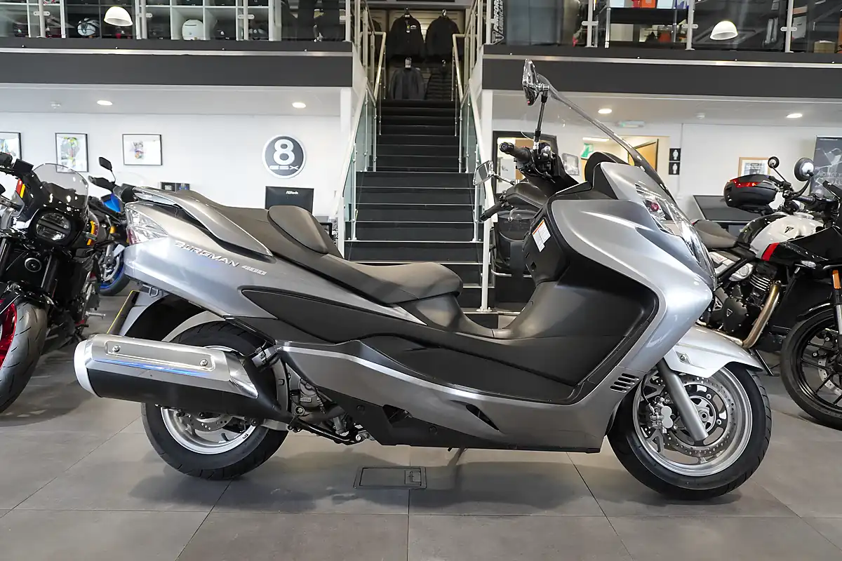 Used 2009 Suzuki Burgman 400 Silver Metallic - Front View