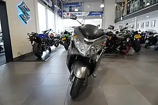 Used 2009 Suzuki Burgman 400 Silver Metallic - Interior and Exterior details 3