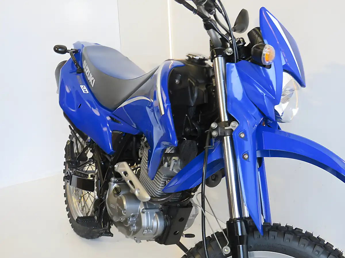 Used 2009 Suzuki DR125SE Blue - Interior and Exterior details 17