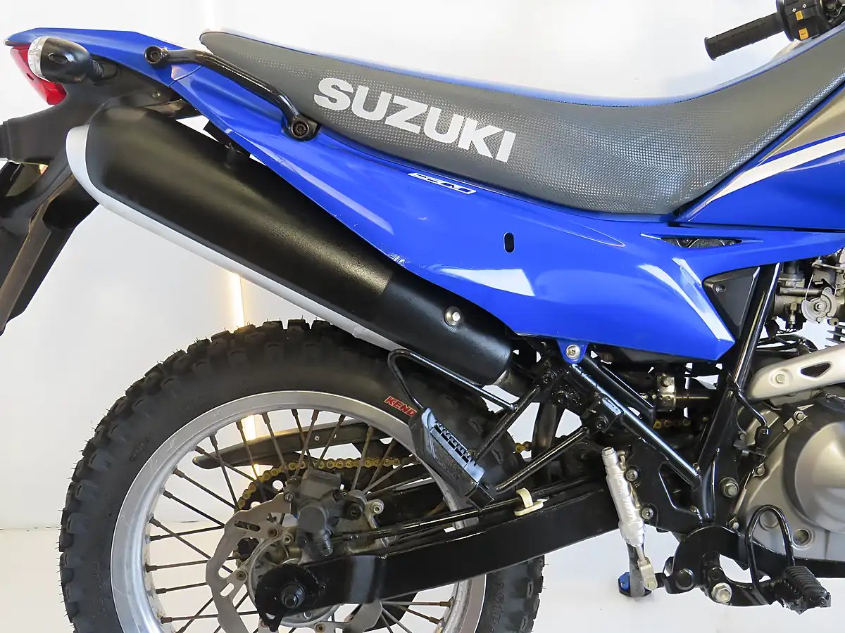 Used 2009 Suzuki DR125SE Blue - Interior and Exterior details 6