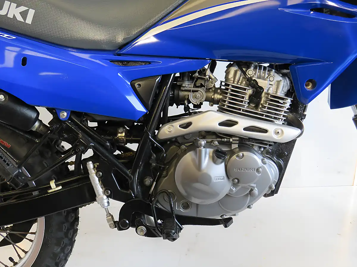Used 2009 Suzuki DR125SE Blue - Interior and Exterior details 8