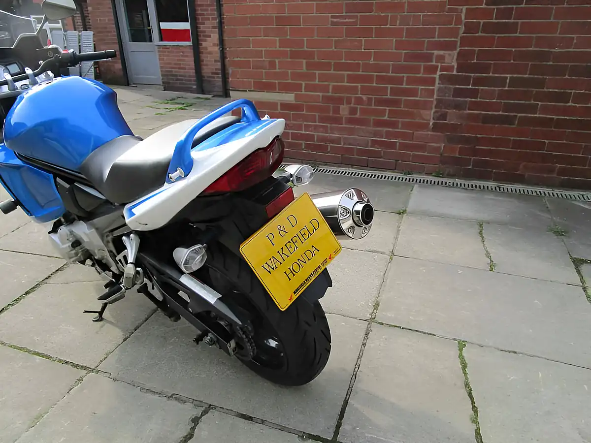 Used 2009 Suzuki GSX650 FK9 Blue/White - Interior and Exterior details 15