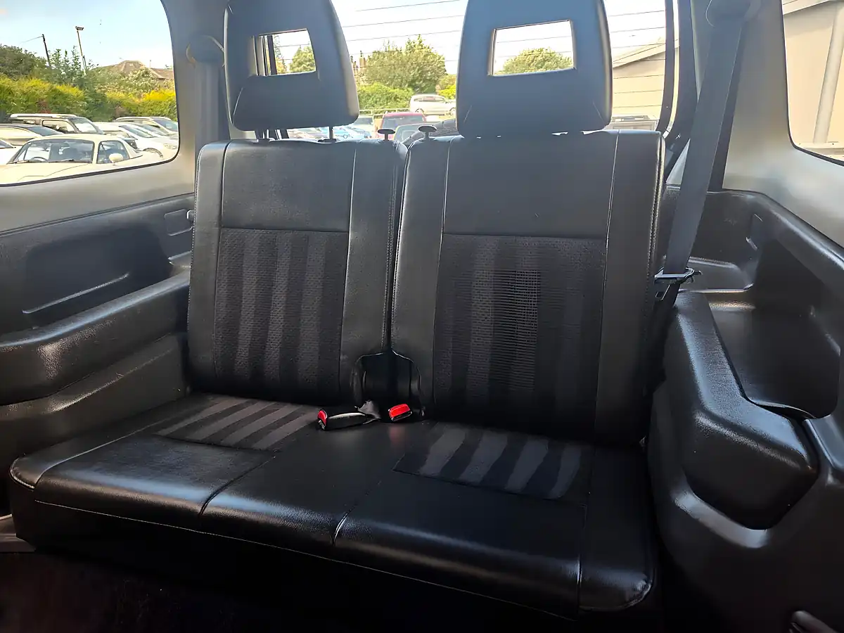Used 2009 Suzuki Jimny Jlx+ Blue - Interior and Exterior details 12