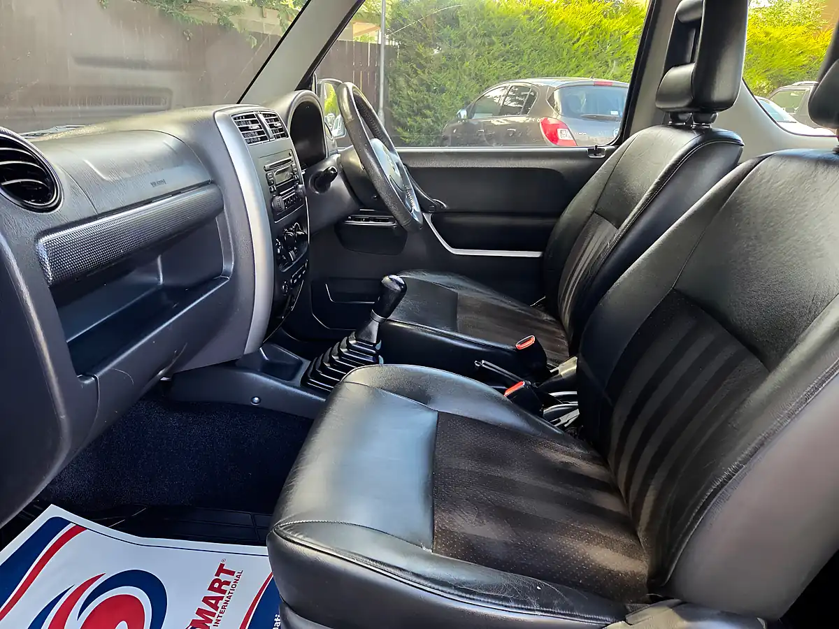 Used 2009 Suzuki Jimny Jlx+ Blue - Interior and Exterior details 16