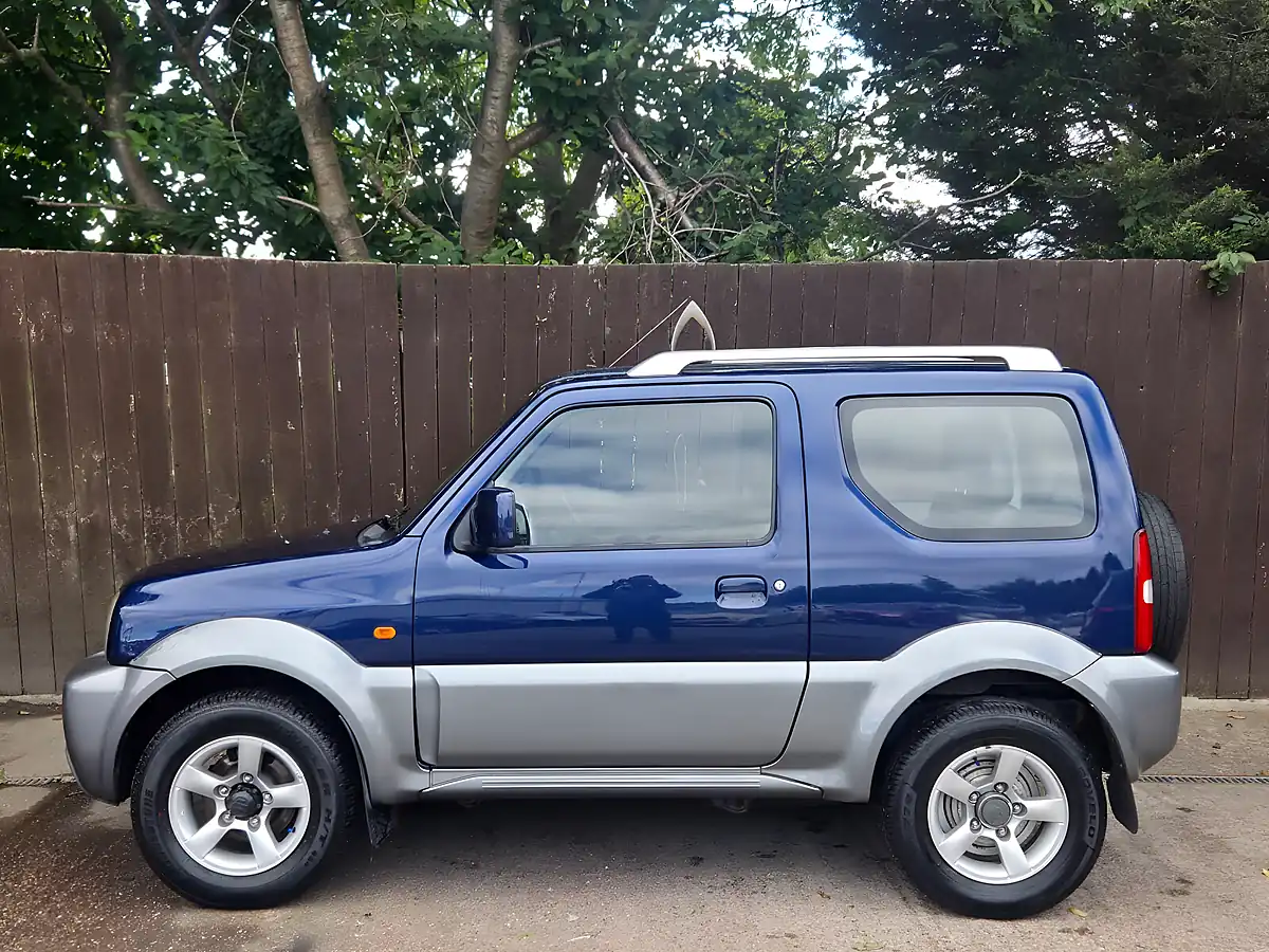 Used 2009 Suzuki Jimny Jlx+ Blue - Interior and Exterior details 5