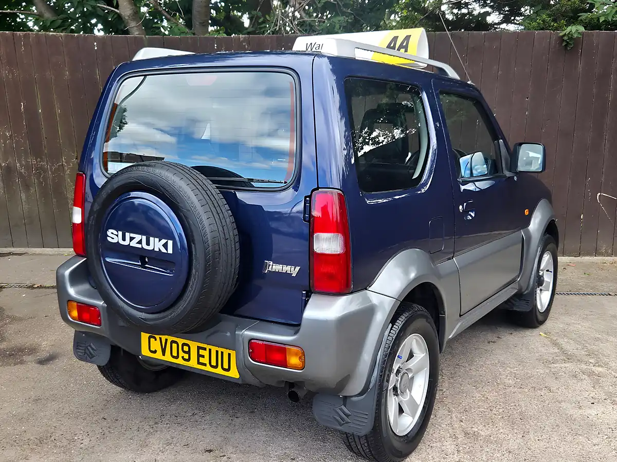 Used 2009 Suzuki Jimny Jlx+ Blue - Interior and Exterior details 8