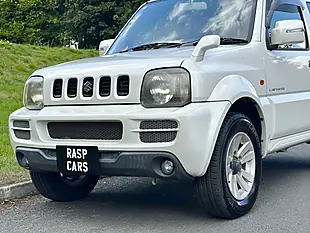 Used 2009 Suzuki Jimny Land Venture White - Interior and Exterior details 11