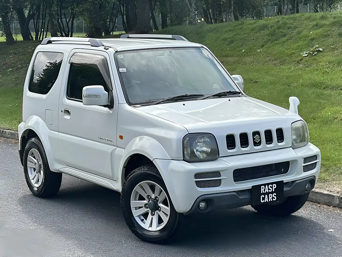 Used 2009 Suzuki Jimny Land Venture White - Interior and Exterior details 2