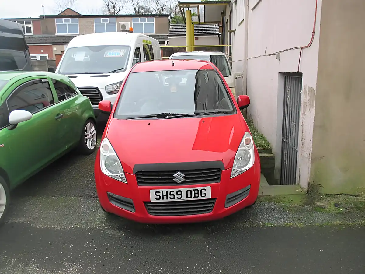 Used 2009 Suzuki Splash Red - Front View