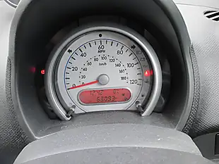 Used 2009 Suzuki Splash Red - Interior and Exterior details 11