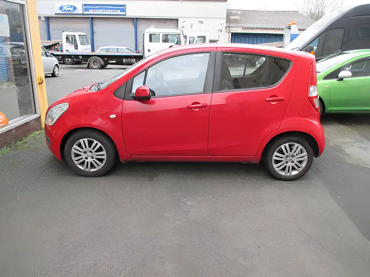 Used 2009 Suzuki Splash Red - Interior and Exterior details 3