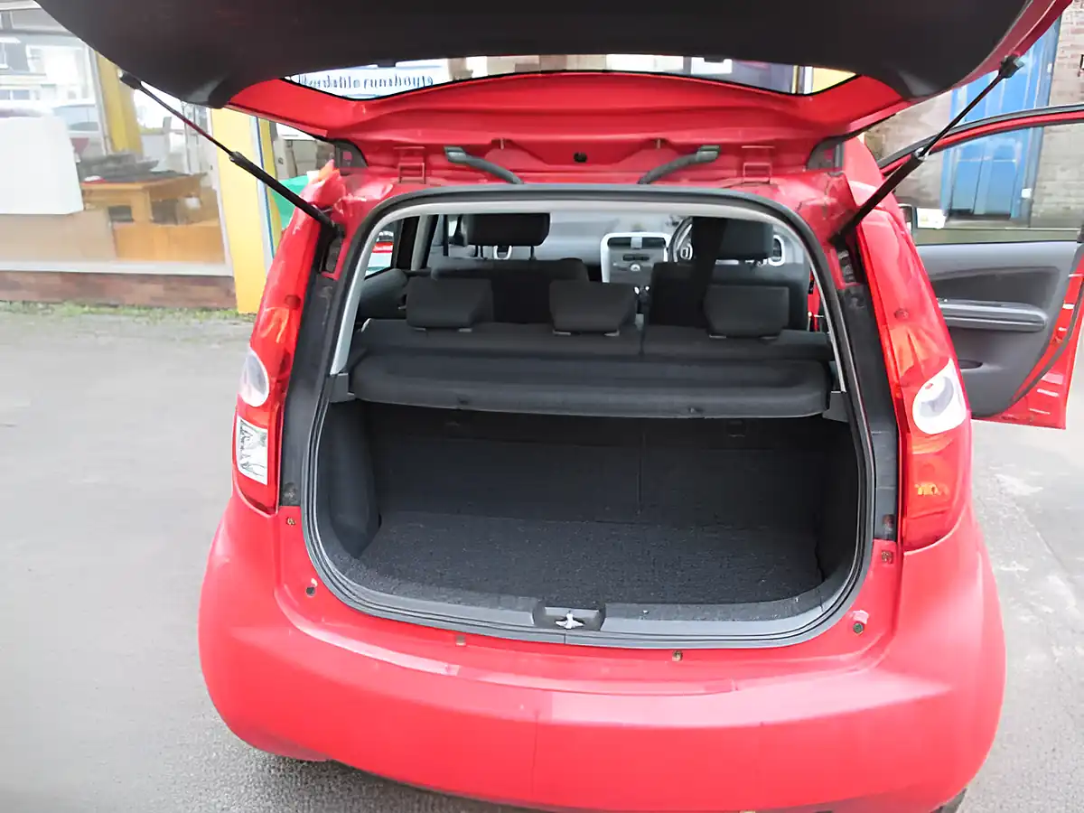 Used 2009 Suzuki Splash Red - Interior and Exterior details 7