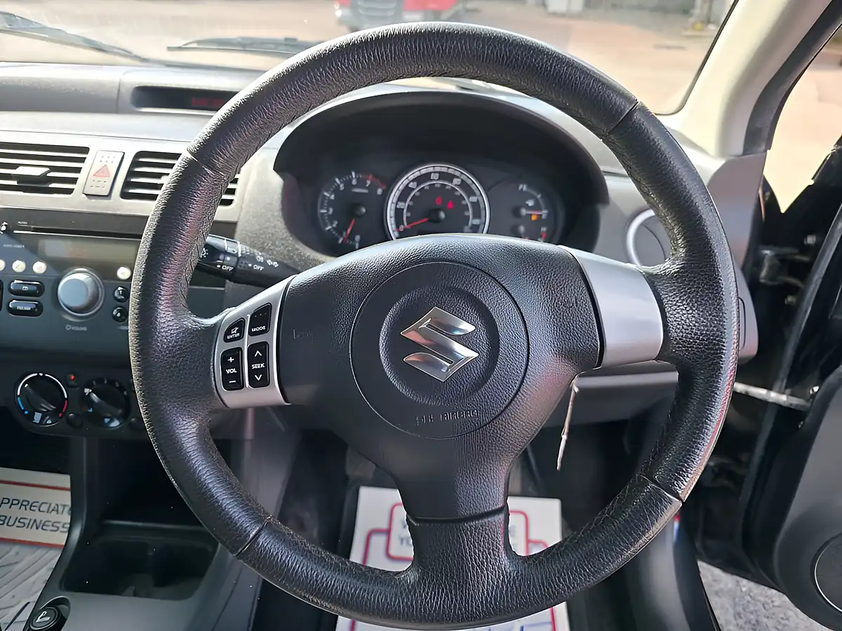 Used 2009 Suzuki Swift Gl Black - Interior and Exterior details 12