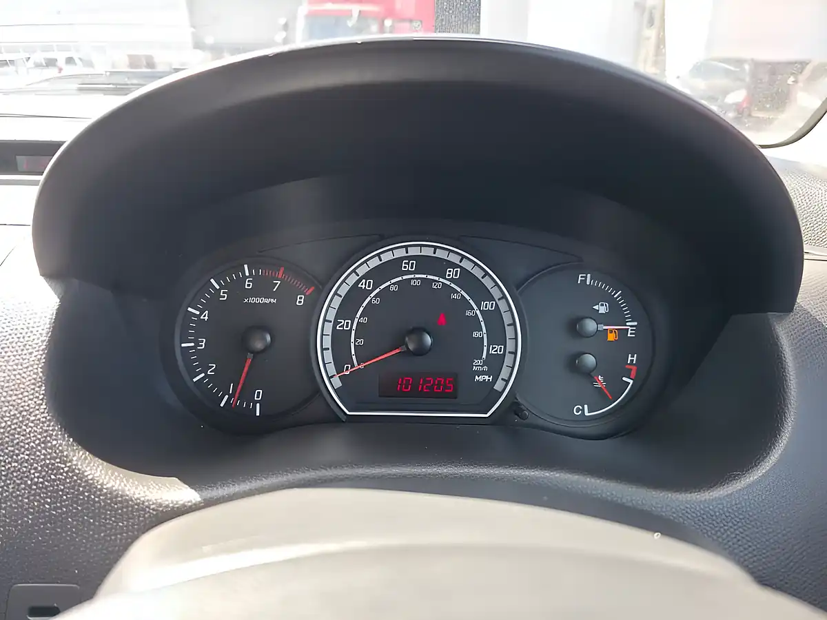 Used 2009 Suzuki Swift Gl Black - Interior and Exterior details 14