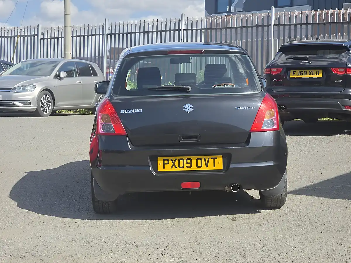 Used 2009 Suzuki Swift Gl Black - Interior and Exterior details 3