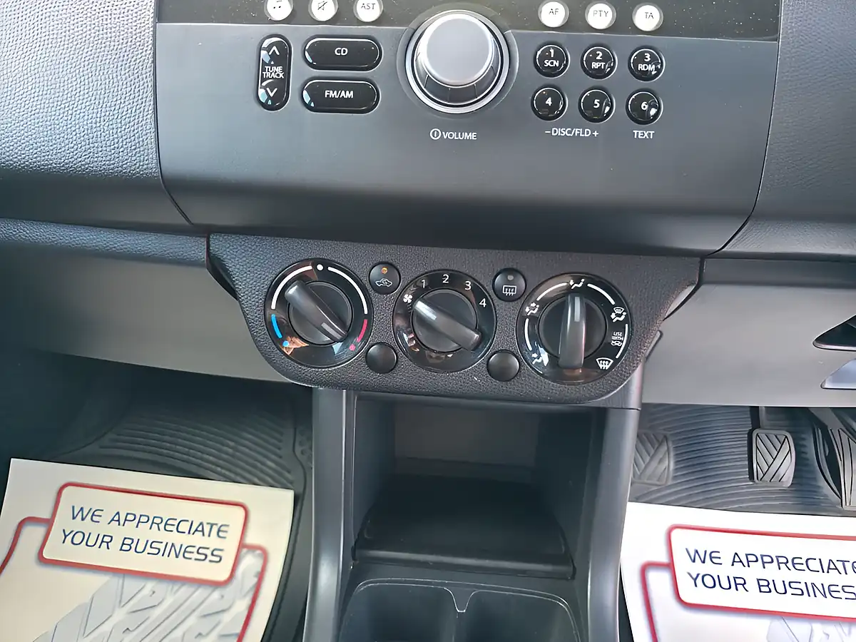 Used 2009 Suzuki Swift Gl Black - Interior and Exterior details 9