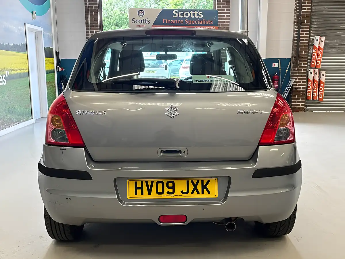 Used 2009 Suzuki Swift Glx Grey - Interior and Exterior details 6