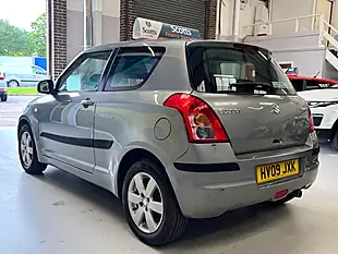 Used 2009 Suzuki Swift Glx Grey - Interior and Exterior details 7