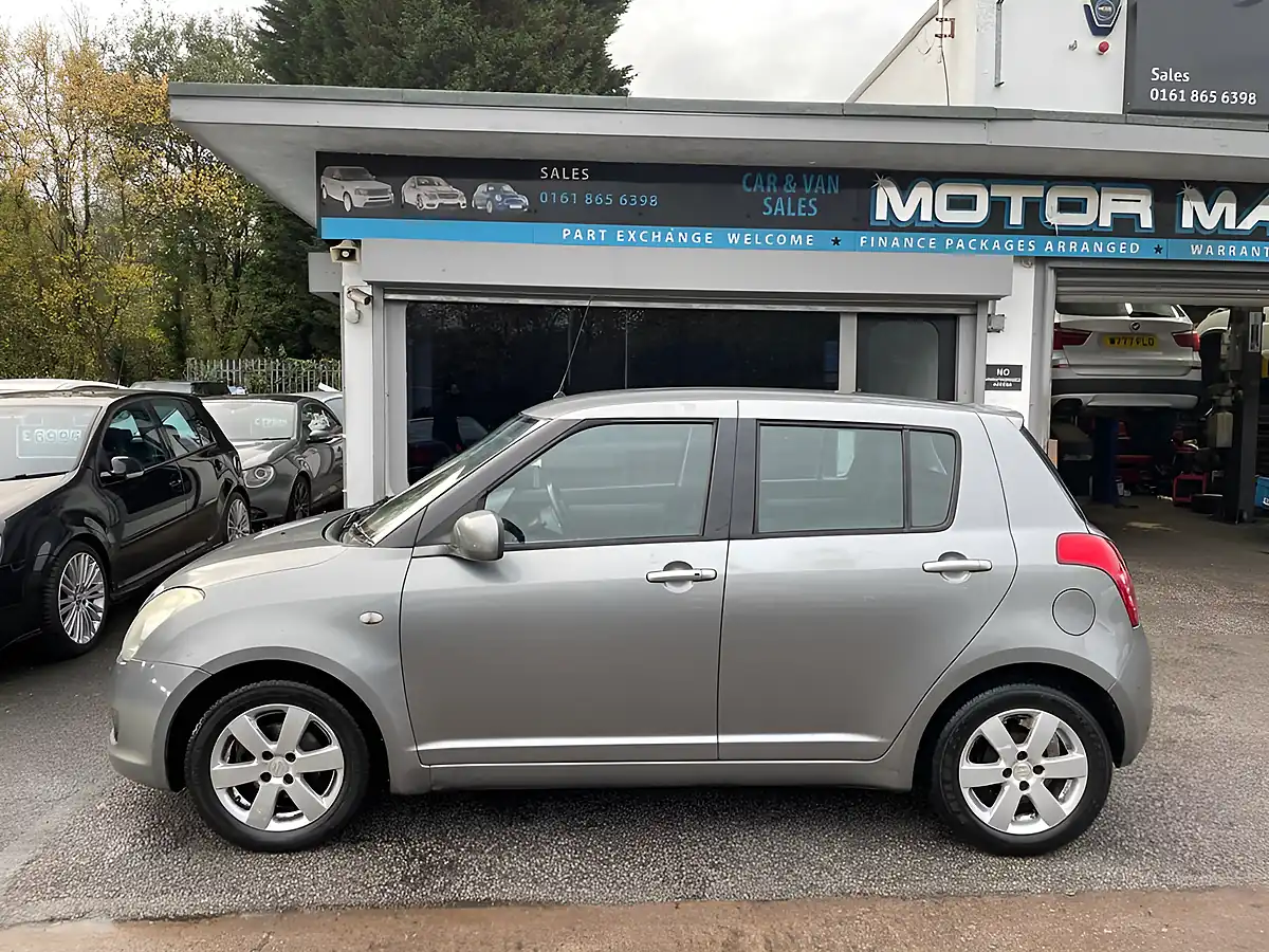 Used 2009 Suzuki Swift Glx Grey - Interior and Exterior details 2