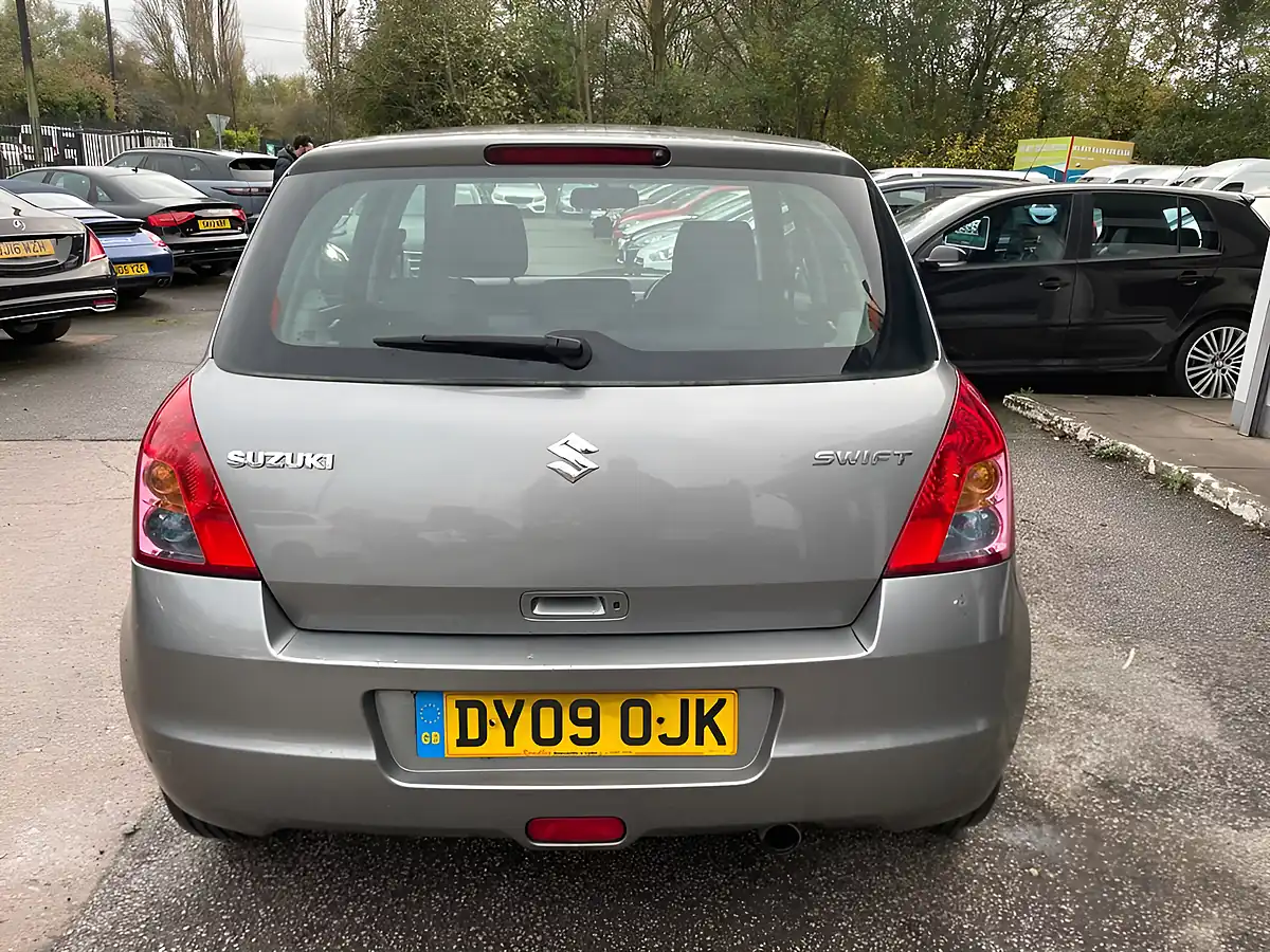 Used 2009 Suzuki Swift Glx Grey - Interior and Exterior details 4