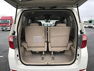 Used 2009 Toyota Alphard 240G (7 Seater) White - Interior and Exterior details 9