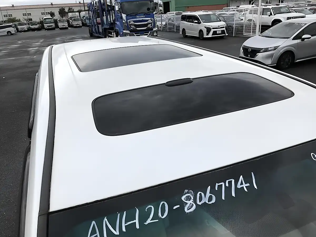 Used 2009 Toyota Alphard 240S Limited White - Interior and Exterior details 12