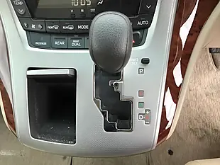 Used 2009 Toyota Alphard 240S Limited White - Interior and Exterior details 14